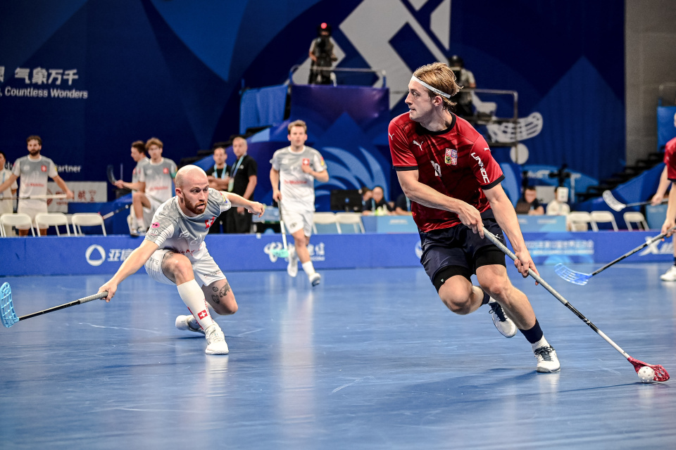 OInGa, 当日, 他的相机镜