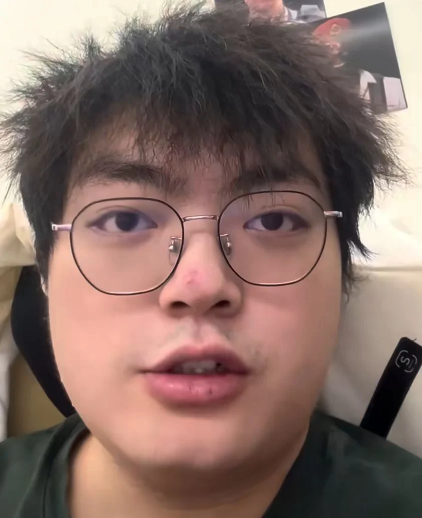 yid, 虎扑评分也, 航天第一刀