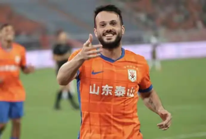 比对手多进, 德鲁加站出 比对手多进, 德鲁加站出